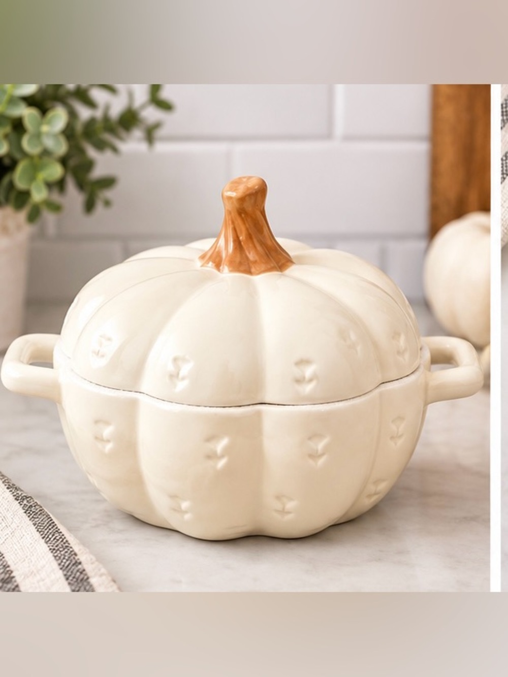 Ceramic Pumpkin Soup Tureen with Lid and Handles - Cream
